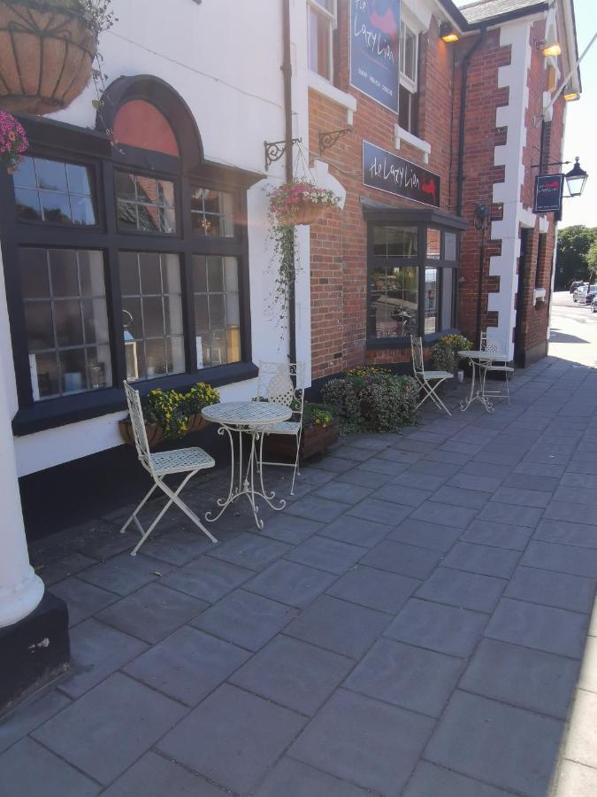 The Lazy Lion Bed & Breakfast Milford on Sea Luaran gambar